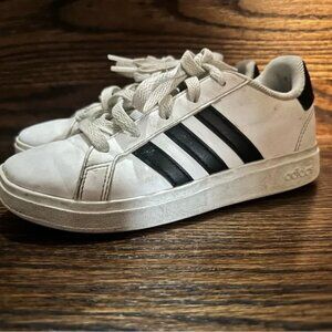 Adidas Kids Grand 2.0 Court Sneakers Sz 1